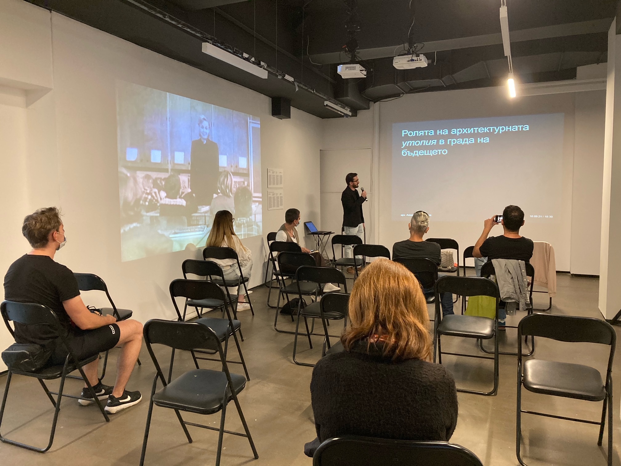 Lecture of Alexander Yonchev at Gallery One, Sofia